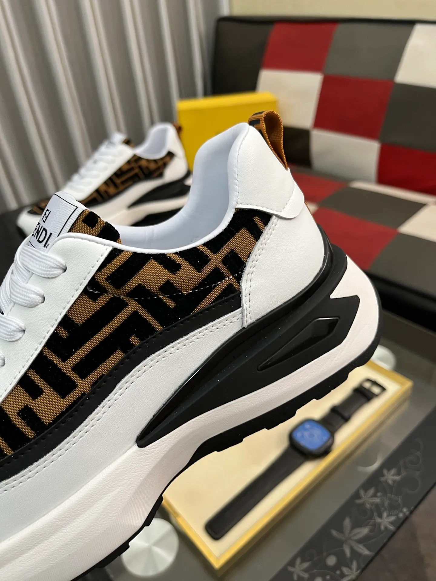 Men's shoes💰458⌚️⌚️[FENDI-FENDI] Classic men's casual shoes🔥New product nowadays, made of cowhide + breathable fabric, comfortable pigskin lining. The perfect last shape and generous and fashionable design have attracted the favor of many consumers. 🔥Number of sizes: 38-444️⃣Colors available